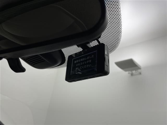 フリードハイブリッド ハイブリッド・クロスターホンダセンシング　８インチナビ　フリップダウンモニター　両側パワースライドドア　衝突軽減ブレーキ　レーダークルーズコントロール　ドライブレコーダー　シートヒーター　バックカメラ　ビルトインＥＴＣ　ＬＥＤヘッドライト（37枚目）