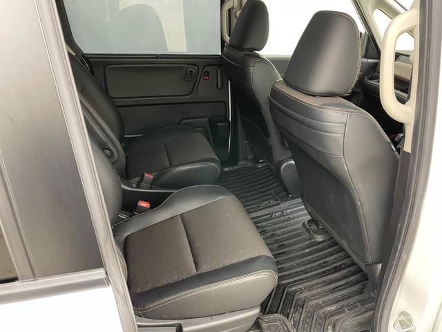 フリードハイブリッド ハイブリッド・クロスターホンダセンシング　８インチナビ　フリップダウンモニター　両側パワースライドドア　衝突軽減ブレーキ　レーダークルーズコントロール　ドライブレコーダー　シートヒーター　バックカメラ　ビルトインＥＴＣ　ＬＥＤヘッドライト（49枚目）