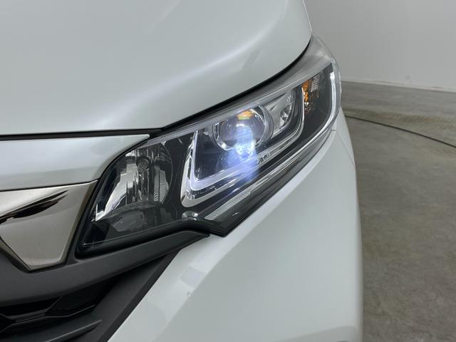 フリードハイブリッド ハイブリッド・クロスターホンダセンシング　８インチナビ　フリップダウンモニター　両側パワースライドドア　衝突軽減ブレーキ　レーダークルーズコントロール　ドライブレコーダー　シートヒーター　バックカメラ　ビルトインＥＴＣ　ＬＥＤヘッドライト（64枚目）