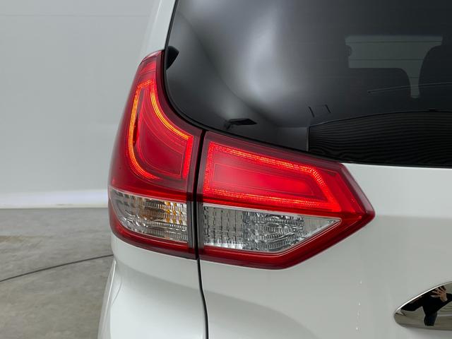 フリードハイブリッド ハイブリッド・クロスターホンダセンシング　８インチナビ　フリップダウンモニター　両側パワースライドドア　衝突軽減ブレーキ　レーダークルーズコントロール　ドライブレコーダー　シートヒーター　バックカメラ　ビルトインＥＴＣ　ＬＥＤヘッドライト（70枚目）