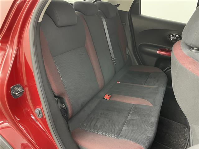 ジューク １５ＲＸ　７型ナビ　ＥＴＣ　バックカメラ　ドライブレコーダー　デジタルインナーミラー　Ｂｌｕｅｔｏｏｔｈ　ＨＩＤヘッドライト　スマートキー　ＣＤ／ＤＶＤ　ミュージックサーバー　フロアマット　純正アルミホイール（9枚目）