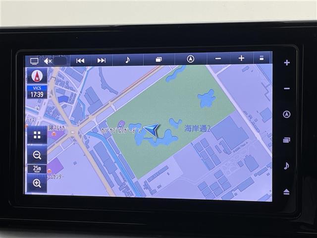 ロッキー プレミアムＧ　ＨＥＶ　純正９インチナビ　パノラマモニター　ドライブレコーダー　ＬＥＤライト　レーダークルーズコントロール　シートヒーター　ハーフレザーシート　プッシュスタート　オートライト　地デジＴＶ　衝突軽減ブレーキ（3枚目）