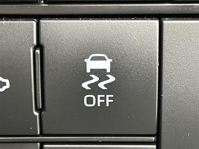 ロッキー プレミアムＧ　ＨＥＶ　純正９インチナビ　パノラマモニター　ドライブレコーダー　ＬＥＤライト　レーダークルーズコントロール　シートヒーター　ハーフレザーシート　プッシュスタート　オートライト　地デジＴＶ　衝突軽減ブレーキ（24枚目）