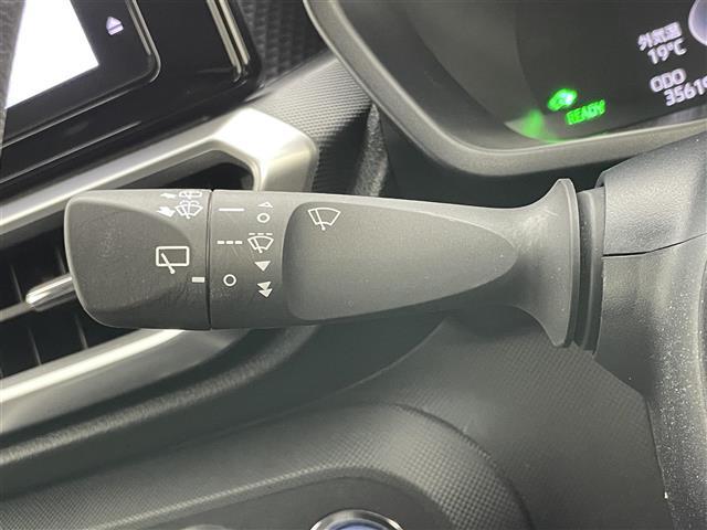 ロッキー プレミアムＧ　ＨＥＶ　純正９インチナビ　パノラマモニター　ドライブレコーダー　ＬＥＤライト　レーダークルーズコントロール　シートヒーター　ハーフレザーシート　プッシュスタート　オートライト　地デジＴＶ　衝突軽減ブレーキ（30枚目）