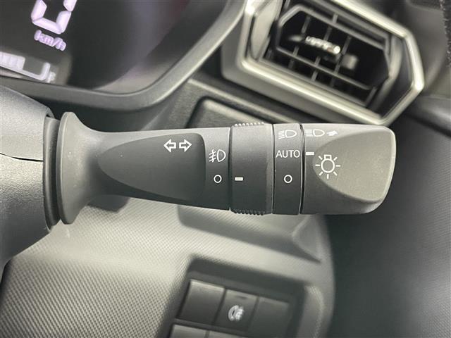 ロッキー プレミアムＧ　ＨＥＶ　純正９インチナビ　パノラマモニター　ドライブレコーダー　ＬＥＤライト　レーダークルーズコントロール　シートヒーター　ハーフレザーシート　プッシュスタート　オートライト　地デジＴＶ　衝突軽減ブレーキ（31枚目）