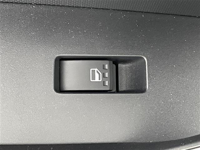 ロッキー プレミアムＧ　ＨＥＶ　純正９インチナビ　パノラマモニター　ドライブレコーダー　ＬＥＤライト　レーダークルーズコントロール　シートヒーター　ハーフレザーシート　プッシュスタート　オートライト　地デジＴＶ　衝突軽減ブレーキ（47枚目）