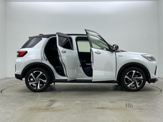 ロッキー プレミアムＧ　ＨＥＶ　純正９インチナビ　パノラマモニター　ドライブレコーダー　ＬＥＤライト　レーダークルーズコントロール　シートヒーター　ハーフレザーシート　プッシュスタート　オートライト　地デジＴＶ　衝突軽減ブレーキ（69枚目）