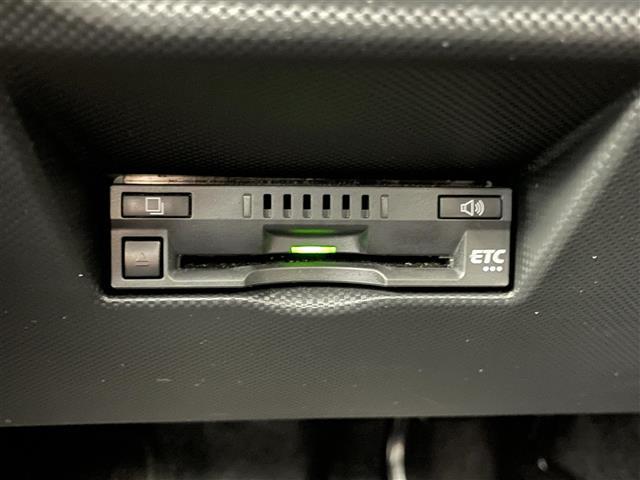 ライズ Ｚ　純正９型ディスプレイオーディオ　全方位カメラ　レーダークルーズコントロール　ブラインドスポットモニター　ビルトインＥＴＣ　ＡｐｐｌｅＣａｒｐｌａｙ　コーナーセンサー　衝突軽減ブレーキ　シートヒーター（7枚目）