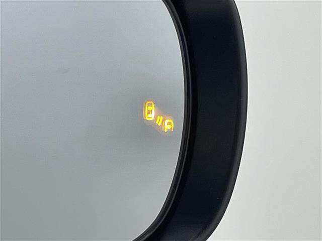 ソリオバンディット ハイブリッドＭＶ　ワンオーナー　純正ディスプレイオーディオ　全方位カメラ　ブラインドスポットモニター　両側パワースライドドア　前席シートヒーター　レーダークルーズコントロール　ドライブレコーダー　衝突被害軽減システム（5枚目）