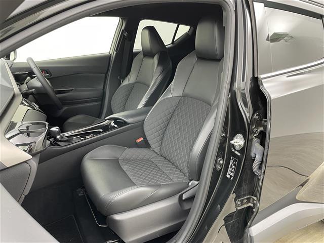 Ｃ－ＨＲ Ｇ　モード　ネロ　セーフティプラス　８型ディスプレイ　パノラマミックビューモニター　ハーフレザーシート　シートヒーター　ビルトインＥＴＣ　前後ドライブレコーダー　トヨタセーフティーセンス　コーナーセンサー　ＬＥＤヘッドライト　フォグ（11枚目）