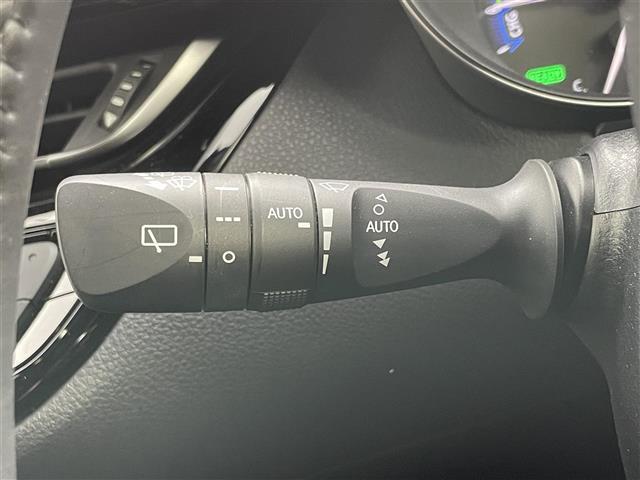 Ｃ－ＨＲ Ｇ　モード　ネロ　セーフティプラス　８型ディスプレイ　パノラマミックビューモニター　ハーフレザーシート　シートヒーター　ビルトインＥＴＣ　前後ドライブレコーダー　トヨタセーフティーセンス　コーナーセンサー　ＬＥＤヘッドライト　フォグ（28枚目）