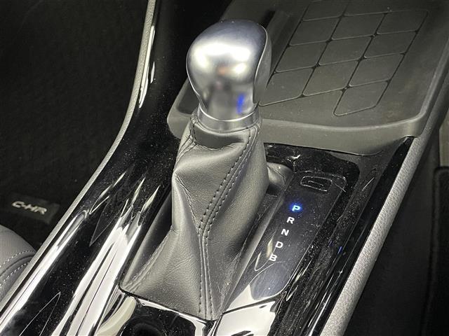 Ｃ－ＨＲ Ｇ　モード　ネロ　セーフティプラス　８型ディスプレイ　パノラマミックビューモニター　ハーフレザーシート　シートヒーター　ビルトインＥＴＣ　前後ドライブレコーダー　トヨタセーフティーセンス　コーナーセンサー　ＬＥＤヘッドライト　フォグ（33枚目）