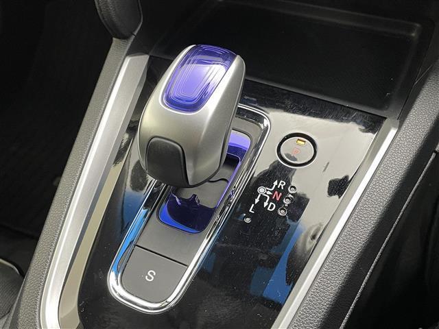 シャトル ハイブリッドＸ　純正ナビ　バックカメラ　衝突軽減ブレーキ　クルーズコントロール　ハーフレザーシート　前後ドライブレコーダー　ビルトインＥＴＣ　ＬＥＤヘッドライト　フォグライト　パドルシフト　スマートキー２本　マット（34枚目）