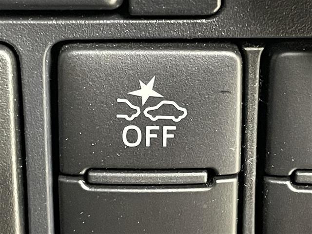 【運転席操作部】『運転席周辺の装備』の画像になります。快適なドライブを楽しむための機能が装備されています！運転席から触れるので使いやすいです！