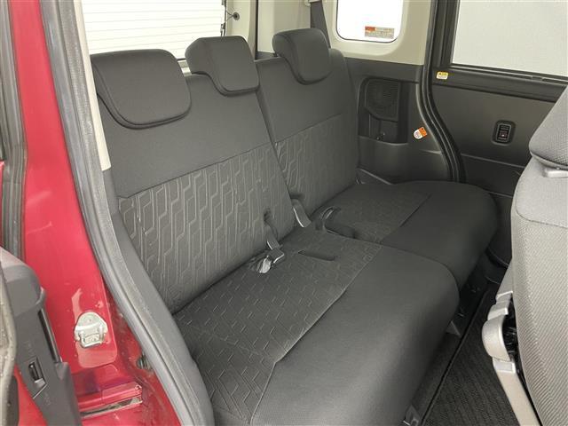 【後部座席】『後部座席周辺』の画像になります。写真の内容に関してご不明点、ご質問等がございましたらお気軽にガリバー店舗までお問い合わせください。