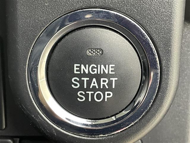 【運転席操作部】『運転席周辺の装備』の画像になります。快適なドライブを楽しむための機能が装備されています！運転席から触れるので使いやすいです！