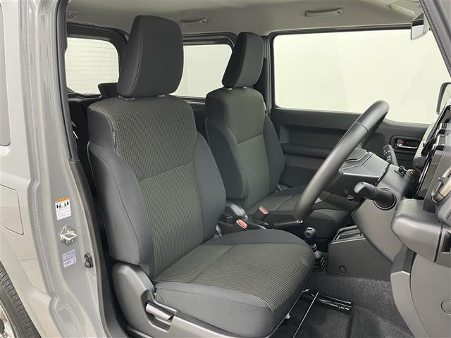 ジムニー ＸＣ　８インチナビ　シートヒーター　ＬＥＤヘッドライト　ＥＴＣ　バックカメラ　クルーズコントロール　フルセグ　Ｂｌｕｅｔｏｏｔｈ　オートハイビーム　ダウンヒルアシスト　スマートキー　ＣＤＤＶＤ　フォグランプ（8枚目）