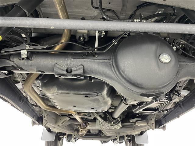 ジムニー ＸＣ　８インチナビ　シートヒーター　ＬＥＤヘッドライト　ＥＴＣ　バックカメラ　クルーズコントロール　フルセグ　Ｂｌｕｅｔｏｏｔｈ　オートハイビーム　ダウンヒルアシスト　スマートキー　ＣＤＤＶＤ　フォグランプ（23枚目）