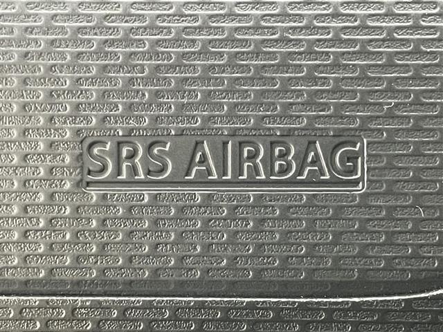 ジムニー ＸＣ　８インチナビ　シートヒーター　ＬＥＤヘッドライト　ＥＴＣ　バックカメラ　クルーズコントロール　フルセグ　Ｂｌｕｅｔｏｏｔｈ　オートハイビーム　ダウンヒルアシスト　スマートキー　ＣＤＤＶＤ　フォグランプ（33枚目）