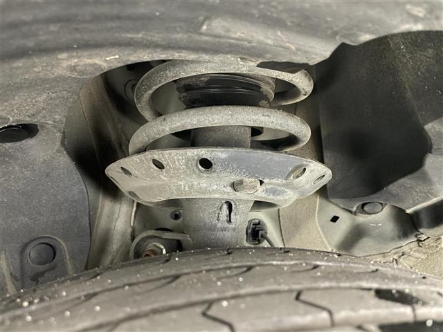 フリード＋ハイブリッド ハイブリッドＥＸ　純正９インチナビ　両側パワースライドドア　シートヒーター　バックカメラ　ビルトインＥＴＣ　ＬＥＤヘッドライト　レーダークルーズコントロール　衝突軽減ブレーキ　プッシュスタート　スマートキー　スペアキー（22枚目）