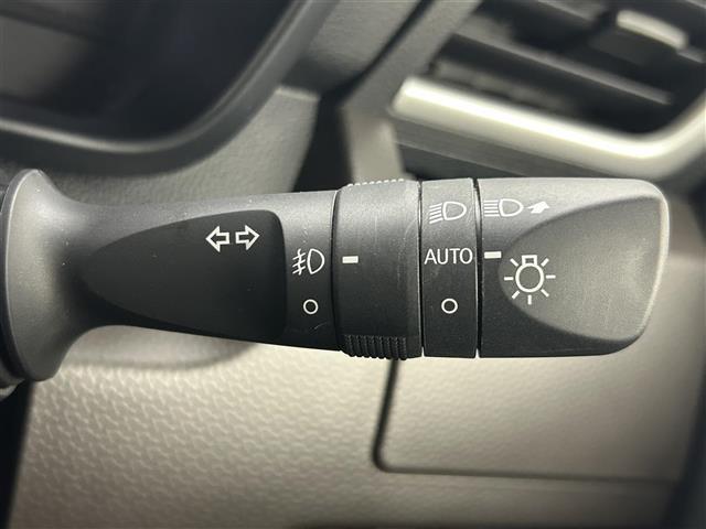 ルーミー Ｇ－Ｔ　純正９インチナビ　パノラミックビューモニター　両側パワースライドドア　衝突軽減ブレーキ　ドライブレコーダー　クルーズコントロール　オートハイビーム　オートライト　ビルトインＥＴＣ　ＬＥＤヘッドライト（31枚目）