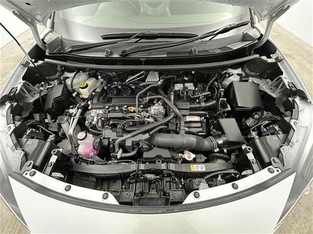 ヤリスクロス ハイブリッドＺ　純正８インチナビ　パノラミックビューモニター　シートヒーター　ステアリングヒーター　ドライブレコーダー　ビルトインＥＴＣ　ＬＥＤヘッドライト　オートハイビーム　ブラインドスポットモニター　スマートキー（21枚目）