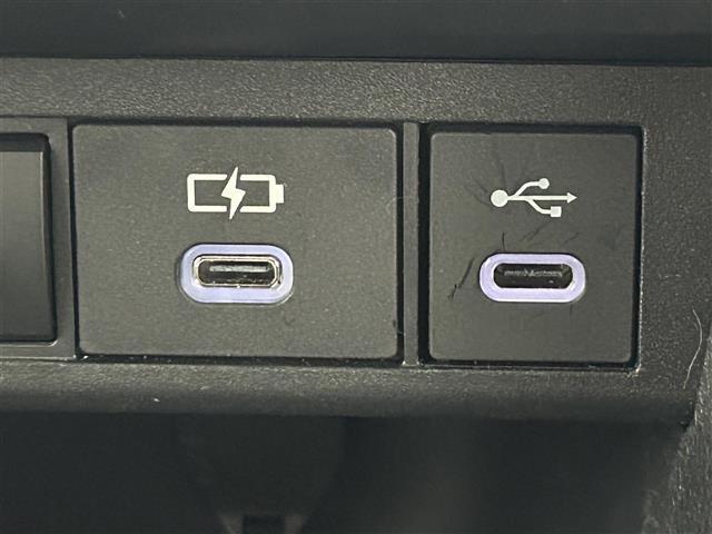 ヤリスクロス ハイブリッドＺ　純正８インチナビ　パノラミックビューモニター　シートヒーター　ステアリングヒーター　ドライブレコーダー　ビルトインＥＴＣ　ＬＥＤヘッドライト　オートハイビーム　ブラインドスポットモニター　スマートキー（24枚目）