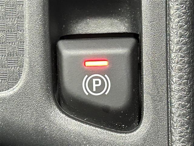 ヤリスクロス ハイブリッドＺ　純正８インチナビ　パノラミックビューモニター　シートヒーター　ステアリングヒーター　ドライブレコーダー　ビルトインＥＴＣ　ＬＥＤヘッドライト　オートハイビーム　ブラインドスポットモニター　スマートキー（33枚目）