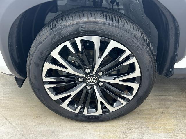 ヤリスクロス ハイブリッドＺ　純正８インチナビ　パノラミックビューモニター　シートヒーター　ステアリングヒーター　ドライブレコーダー　ビルトインＥＴＣ　ＬＥＤヘッドライト　オートハイビーム　ブラインドスポットモニター　スマートキー（76枚目）