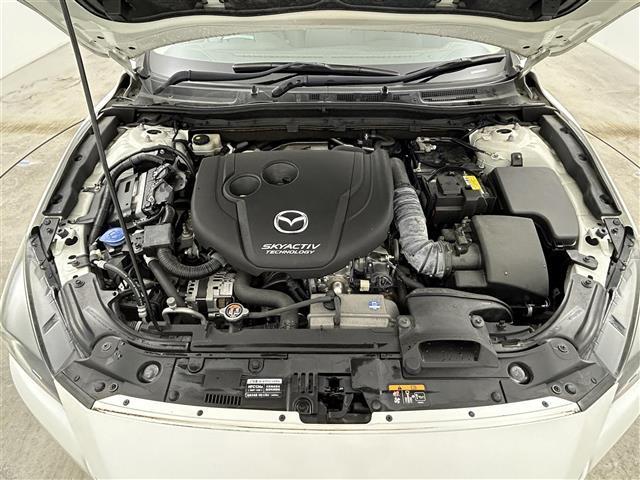 アクセラスポーツ ＸＤ　Ｌパッケージ　サンルーフ　ＢＯＳＥサウンド　純正ナビ　バックカメラ　レーダークルーズコントロール　衝突軽減ブレーキシステム　ＬＥＤヘッドライト　ビルトインＥＴＣ　シートヒーター　パドルシフト　ステアリングヒーター（21枚目）