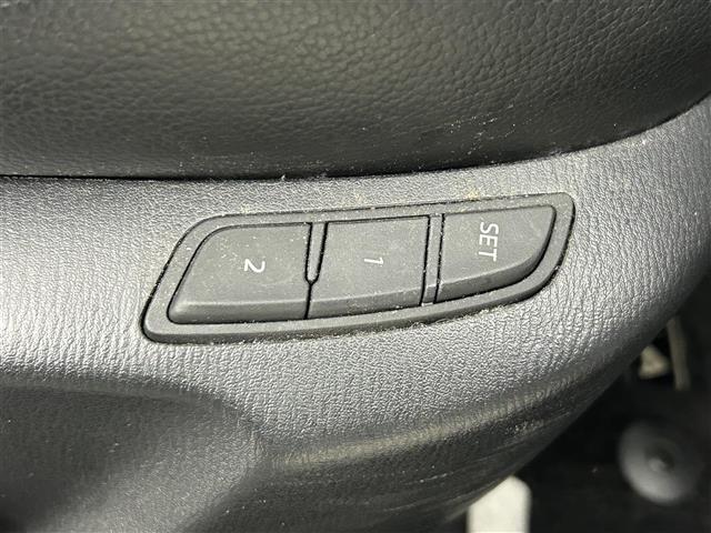 アクセラスポーツ ＸＤ　Ｌパッケージ　サンルーフ　ＢＯＳＥサウンド　純正ナビ　バックカメラ　レーダークルーズコントロール　衝突軽減ブレーキシステム　ＬＥＤヘッドライト　ビルトインＥＴＣ　シートヒーター　パドルシフト　ステアリングヒーター（27枚目）