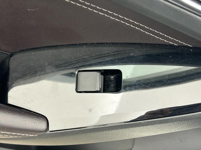 アクセラスポーツ ＸＤ　Ｌパッケージ　サンルーフ　ＢＯＳＥサウンド　純正ナビ　バックカメラ　レーダークルーズコントロール　衝突軽減ブレーキシステム　ＬＥＤヘッドライト　ビルトインＥＴＣ　シートヒーター　パドルシフト　ステアリングヒーター（48枚目）