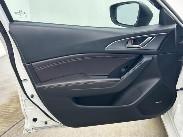 アクセラスポーツ ＸＤ　Ｌパッケージ　サンルーフ　ＢＯＳＥサウンド　純正ナビ　バックカメラ　レーダークルーズコントロール　衝突軽減ブレーキシステム　ＬＥＤヘッドライト　ビルトインＥＴＣ　シートヒーター　パドルシフト　ステアリングヒーター（49枚目）