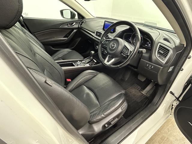 アクセラスポーツ ＸＤ　Ｌパッケージ　サンルーフ　ＢＯＳＥサウンド　純正ナビ　バックカメラ　レーダークルーズコントロール　衝突軽減ブレーキシステム　ＬＥＤヘッドライト　ビルトインＥＴＣ　シートヒーター　パドルシフト　ステアリングヒーター（51枚目）