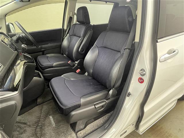 オデッセイ アブソルート・２０ｔｈアニバーサリー　フリップダウンモニター　全方位カメラ　両側パワースライドドア　純正ナビ　衝突軽減ブレーキ　ビルトインＥＴＣ　ＬＥＤヘッドライト　ドライブレコーダー　パーキングアシスト　レーダークルーズコントロール（11枚目）