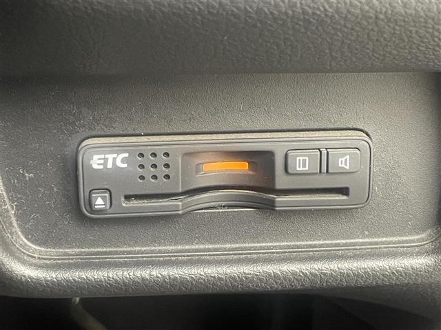 オデッセイ アブソルート・２０ｔｈアニバーサリー　フリップダウンモニター　全方位カメラ　両側パワースライドドア　純正ナビ　衝突軽減ブレーキ　ビルトインＥＴＣ　ＬＥＤヘッドライト　ドライブレコーダー　パーキングアシスト　レーダークルーズコントロール（24枚目）