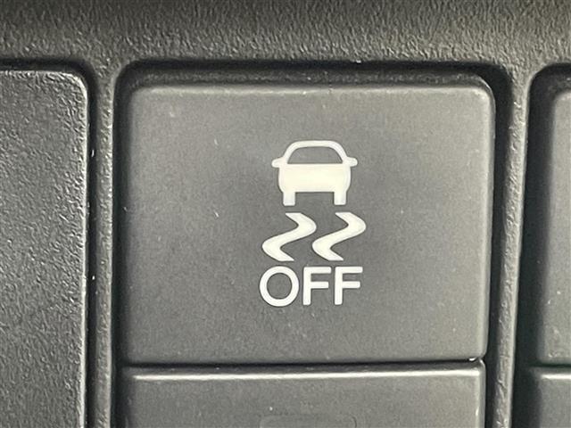 オデッセイ アブソルート・２０ｔｈアニバーサリー　フリップダウンモニター　全方位カメラ　両側パワースライドドア　純正ナビ　衝突軽減ブレーキ　ビルトインＥＴＣ　ＬＥＤヘッドライト　ドライブレコーダー　パーキングアシスト　レーダークルーズコントロール（25枚目）