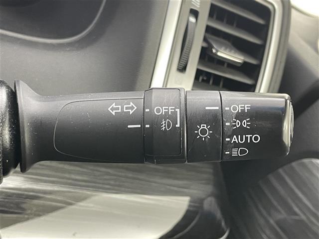 オデッセイ アブソルート・２０ｔｈアニバーサリー　フリップダウンモニター　全方位カメラ　両側パワースライドドア　純正ナビ　衝突軽減ブレーキ　ビルトインＥＴＣ　ＬＥＤヘッドライト　ドライブレコーダー　パーキングアシスト　レーダークルーズコントロール（38枚目）