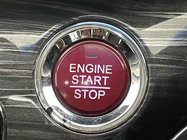 オデッセイ アブソルート・２０ｔｈアニバーサリー　フリップダウンモニター　全方位カメラ　両側パワースライドドア　純正ナビ　衝突軽減ブレーキ　ビルトインＥＴＣ　ＬＥＤヘッドライト　ドライブレコーダー　パーキングアシスト　レーダークルーズコントロール（41枚目）