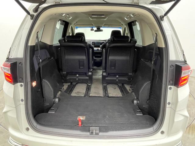 オデッセイ アブソルート・２０ｔｈアニバーサリー　フリップダウンモニター　全方位カメラ　両側パワースライドドア　純正ナビ　衝突軽減ブレーキ　ビルトインＥＴＣ　ＬＥＤヘッドライト　ドライブレコーダー　パーキングアシスト　レーダークルーズコントロール（57枚目）