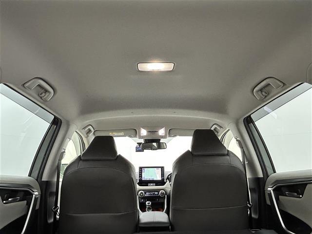 ＲＡＶ４ アドベンチャー　純正９インチディスプレイ　バックカメラ　合皮シート　パワーシート　シートヒーター　ベンチレーション　ステアリングヒーター　パワーバックドア　ＴＲＤルーフキャリア　トヨタセーフティーセンス　ドラレコ（13枚目）