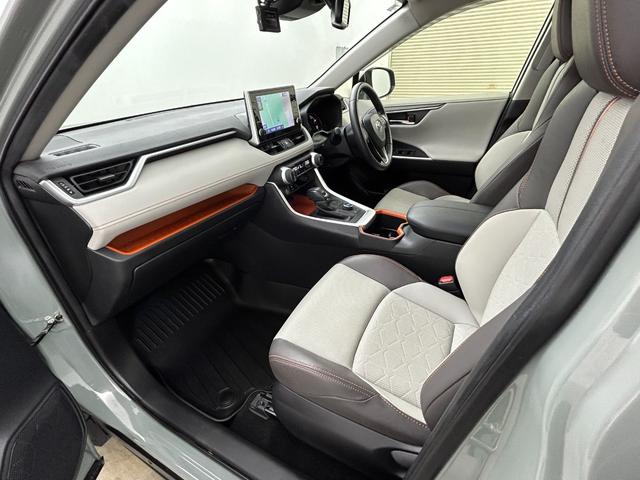ＲＡＶ４ アドベンチャー　純正９インチディスプレイ　バックカメラ　合皮シート　パワーシート　シートヒーター　ベンチレーション　ステアリングヒーター　パワーバックドア　ＴＲＤルーフキャリア　トヨタセーフティーセンス　ドラレコ（52枚目）