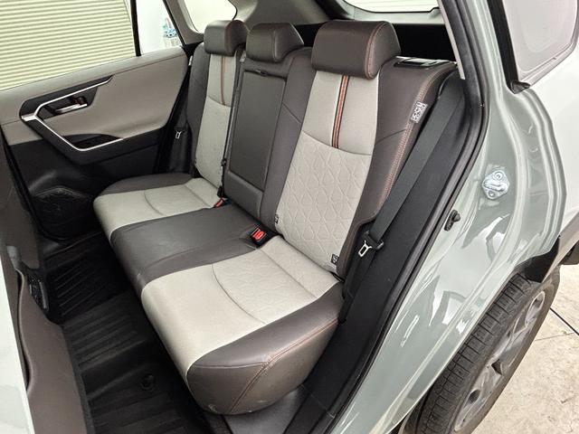 ＲＡＶ４ アドベンチャー　純正９インチディスプレイ　バックカメラ　合皮シート　パワーシート　シートヒーター　ベンチレーション　ステアリングヒーター　パワーバックドア　ＴＲＤルーフキャリア　トヨタセーフティーセンス　ドラレコ（53枚目）
