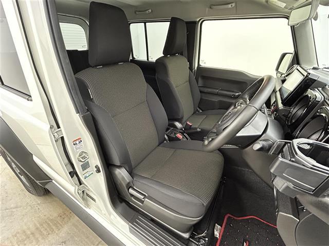 ジムニーノマド ＦＣ　９インチナビ　バックカメラ　スズキセーフティーサポート　シートヒーター　前後ドライブレコーダー　ＥＴＣ　ＬＥＤヘッドライト　フォグライト　ヘッドライトウォッシャー　ヒーテッドドアミラー　フロアマット（8枚目）