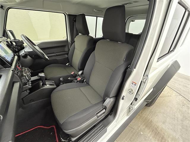 ジムニーノマド ＦＣ　９インチナビ　バックカメラ　スズキセーフティーサポート　シートヒーター　前後ドライブレコーダー　ＥＴＣ　ＬＥＤヘッドライト　フォグライト　ヘッドライトウォッシャー　ヒーテッドドアミラー　フロアマット（11枚目）