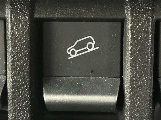 ジムニーノマド ＦＣ　９インチナビ　バックカメラ　スズキセーフティーサポート　シートヒーター　前後ドライブレコーダー　ＥＴＣ　ＬＥＤヘッドライト　フォグライト　ヘッドライトウォッシャー　ヒーテッドドアミラー　フロアマット（33枚目）