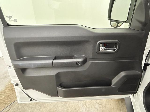 ジムニーノマド ＦＣ　９インチナビ　バックカメラ　スズキセーフティーサポート　シートヒーター　前後ドライブレコーダー　ＥＴＣ　ＬＥＤヘッドライト　フォグライト　ヘッドライトウォッシャー　ヒーテッドドアミラー　フロアマット（49枚目）