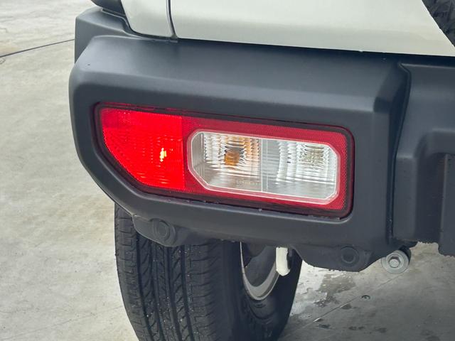 ジムニーノマド ＦＣ　９インチナビ　バックカメラ　スズキセーフティーサポート　シートヒーター　前後ドライブレコーダー　ＥＴＣ　ＬＥＤヘッドライト　フォグライト　ヘッドライトウォッシャー　ヒーテッドドアミラー　フロアマット（72枚目）