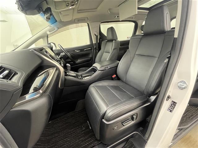 ヴェルファイア 2.5Z Gエディション サンルーフ 12.1インチフリップダウンモニター 純正9インチナビ LEDライト ビルトインETC2.0 シートヒーター ステアリングヒーター バックカメラ レーダークルーズコントロール 衝突軽減(11枚目)