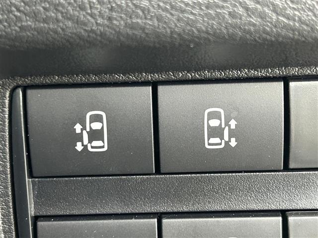 デリカミニ T プレミアム 純正9インチディスプレイ アラウンドビューモニター デジタルインナーミラー ハーフレザーシート シートヒーター ステアリングヒーター マイパイロット e-Assist ビルトインETC 前後ドラレコ(4枚目)